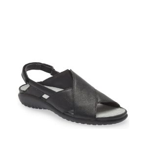 Niho - Women's Sandals in Black from Naot